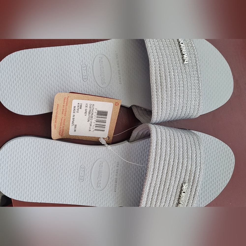 SOLD Havaianas Slide Beach Sandals SZ 7
